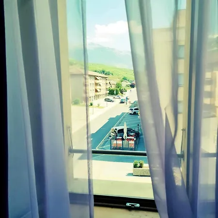 Café Des Voyageurs Noës Chalais