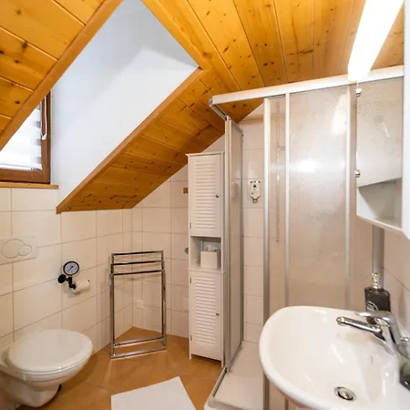 Café Des Voyageurs Noës