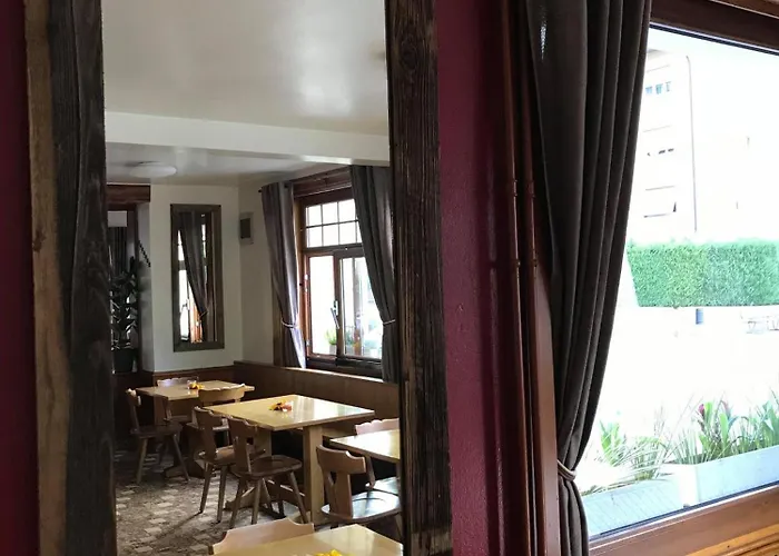 Cafe Des Voyageurs Noes * Chalais